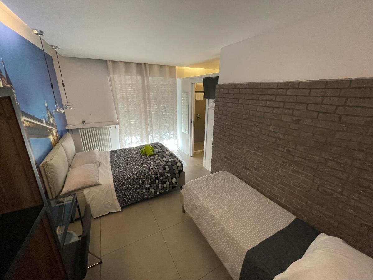 House Smile Accomodation Sarre Exterior foto